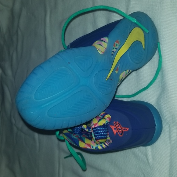 Kids Nike foamposite size 12 - Picture 4 of 4